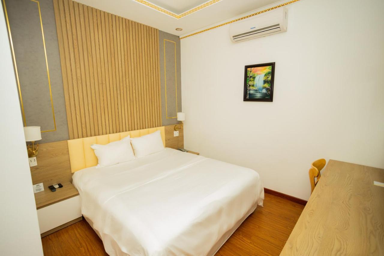 Hoang Loc Hotel Buôn Ma Thuột Extérieur photo