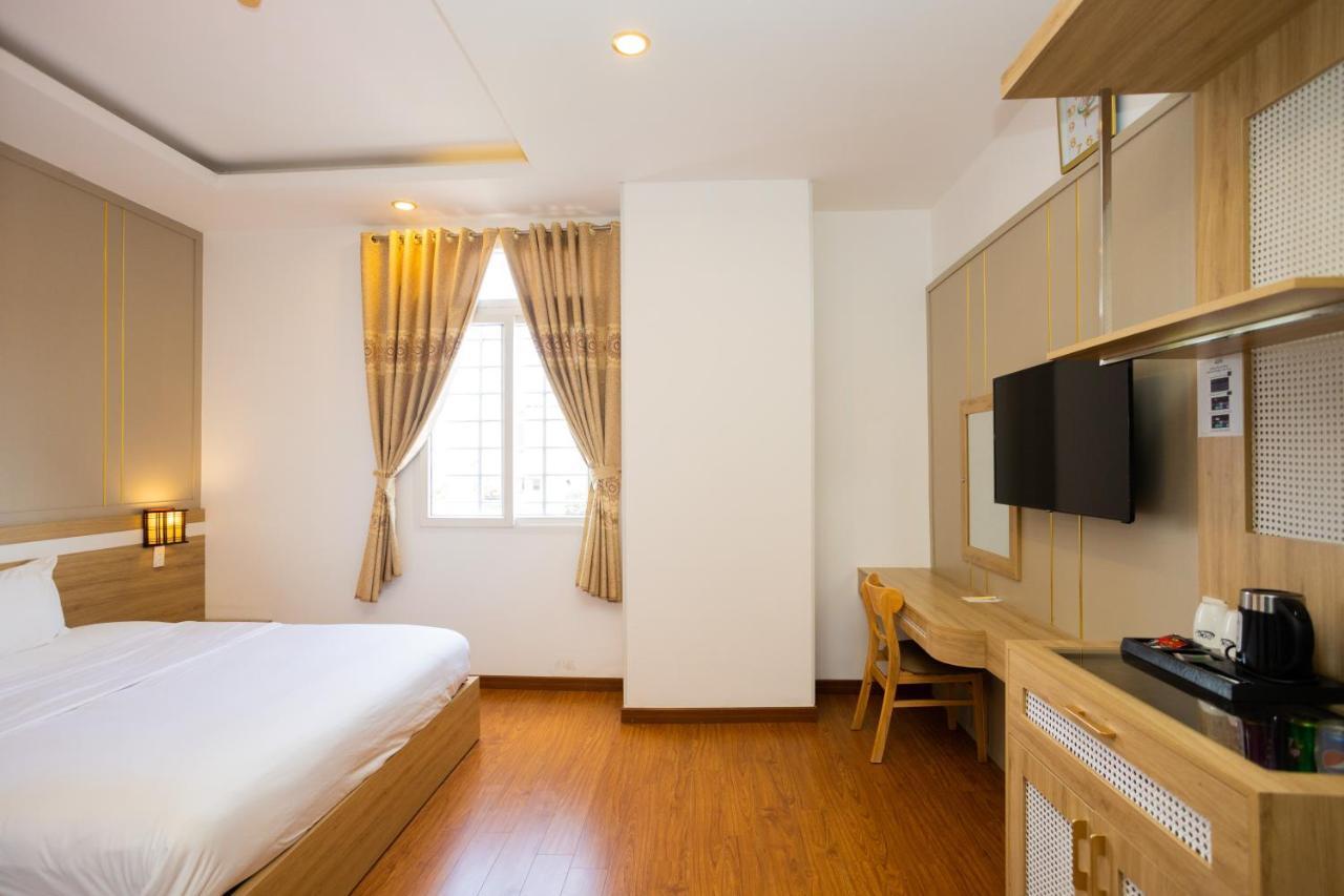 Hoang Loc Hotel Buôn Ma Thuột Extérieur photo