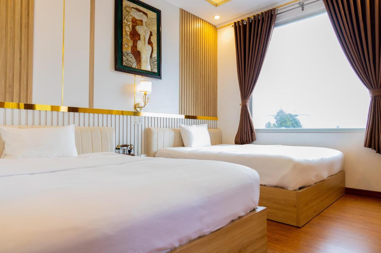 Hoang Loc Hotel Buôn Ma Thuột Extérieur photo